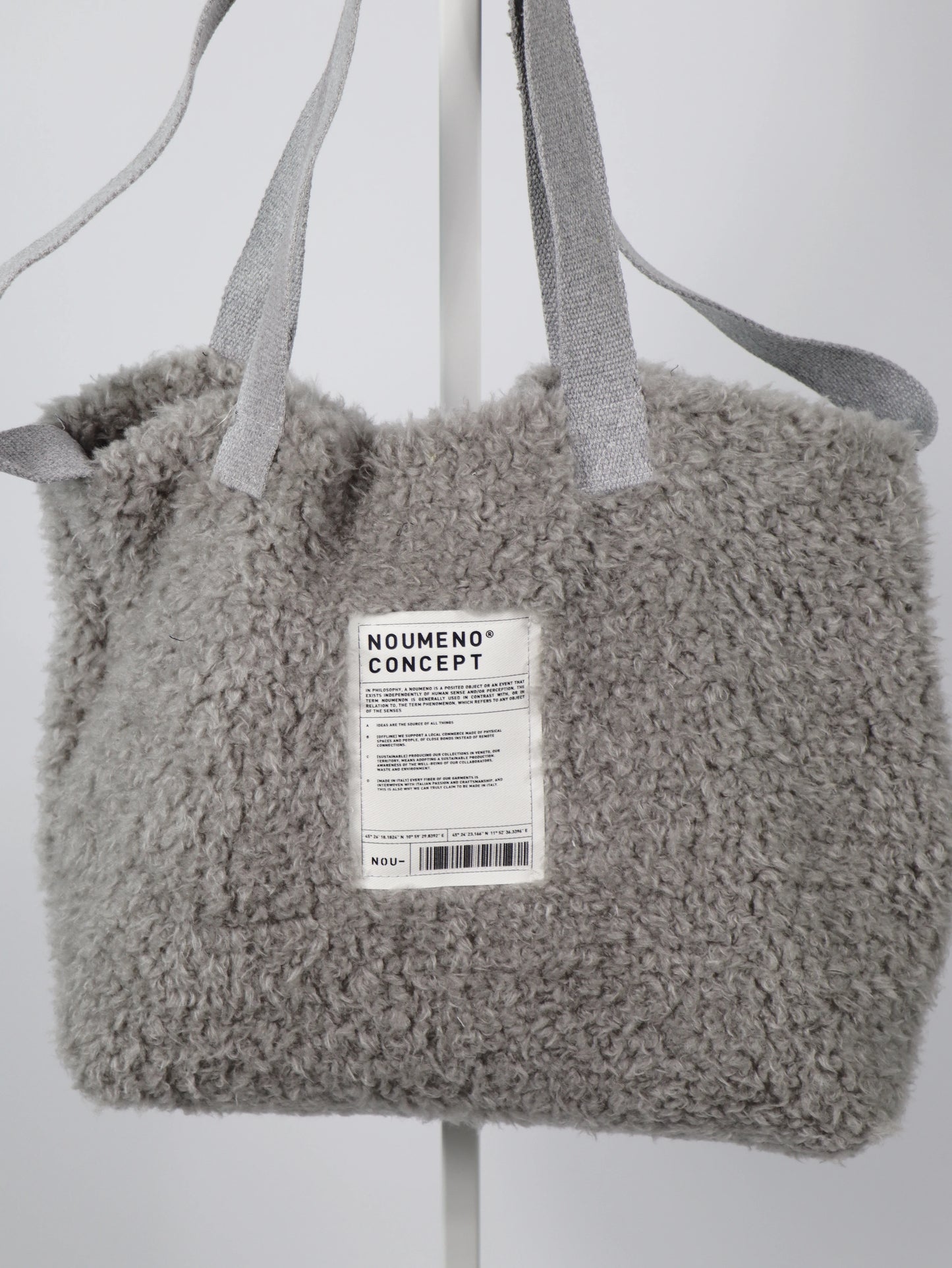 Borsa in peluche grigia NOUMENO OLGA