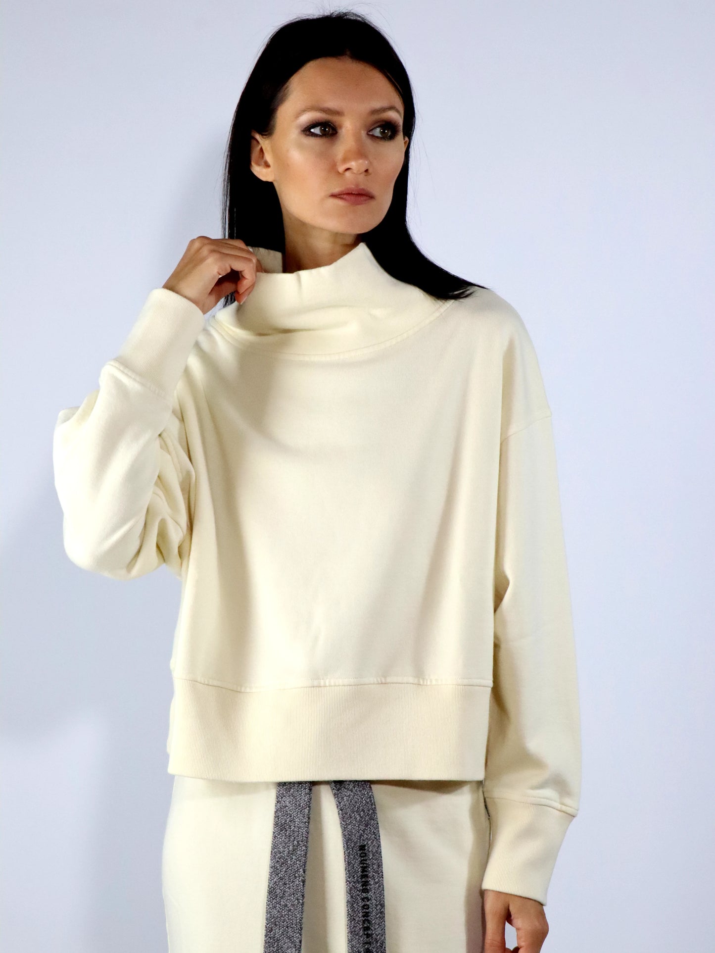 Felpa boxy NOUMENO F187
