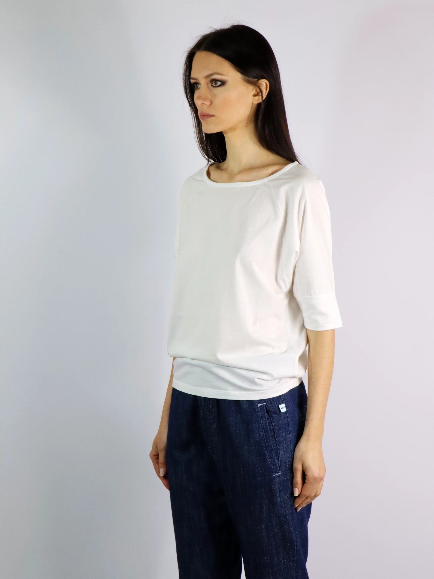 T shirt bianca NOUMENO T23