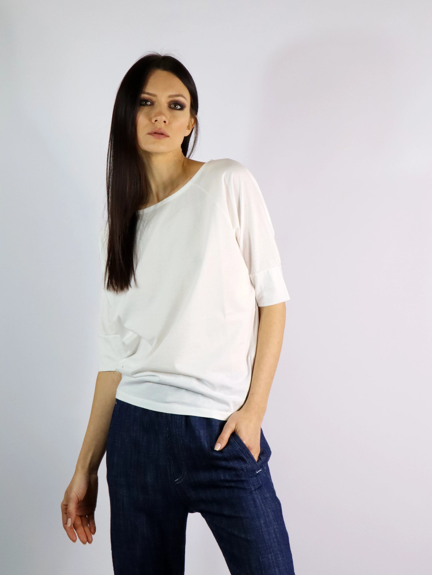 T shirt bianca NOUMENO T23