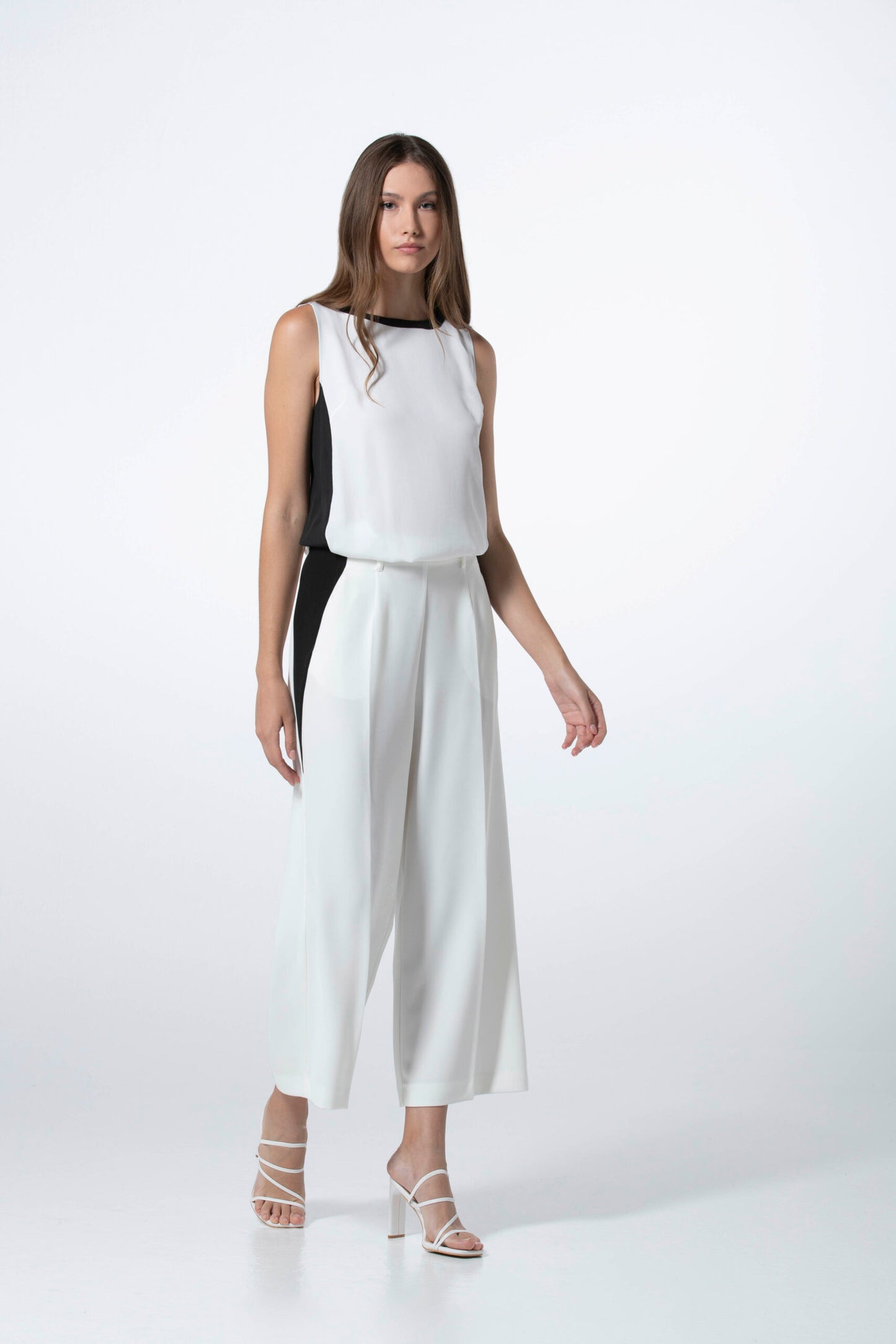 Pantalone ampio CARACTERE P024