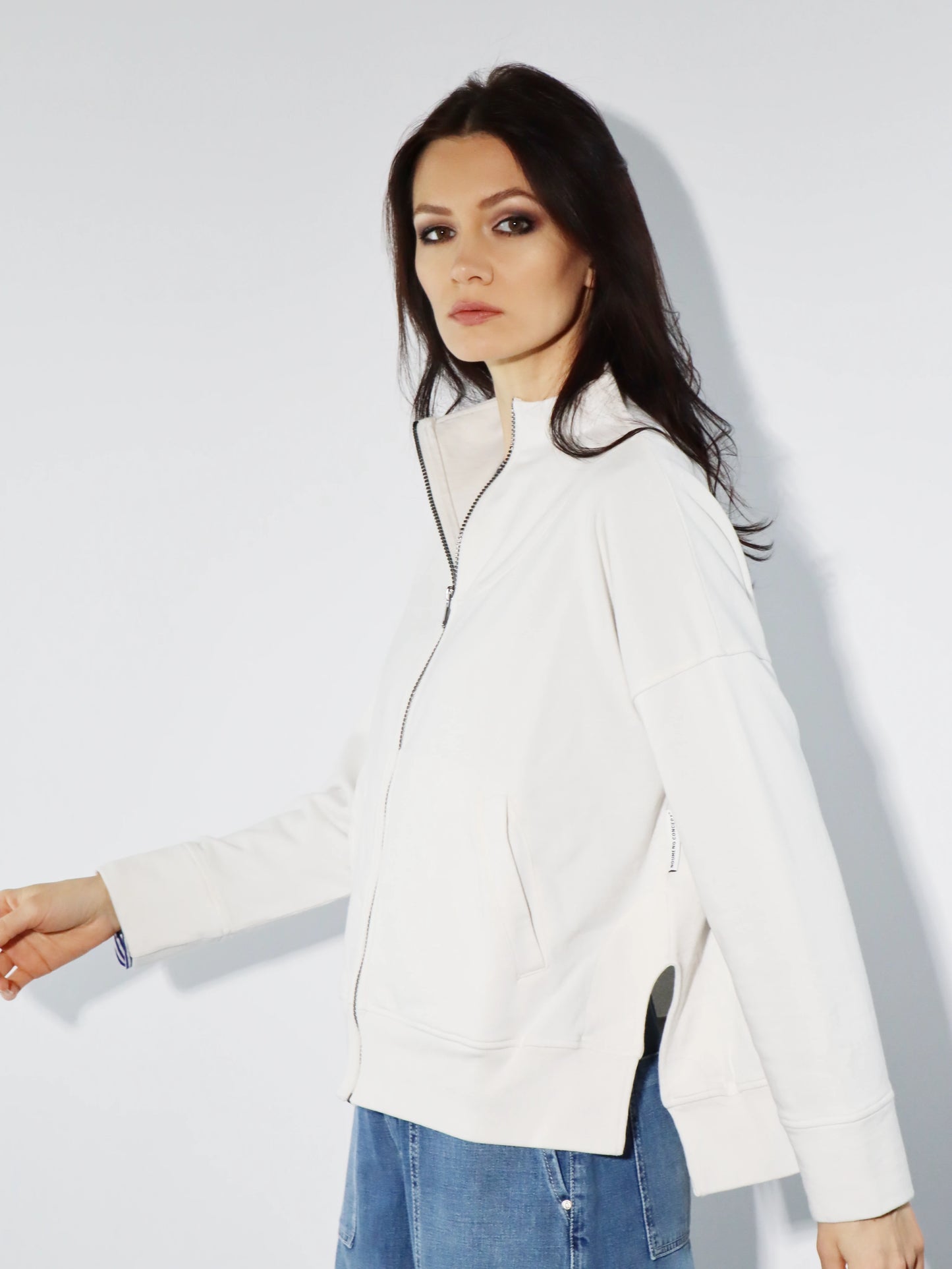 Felpa con zip bianca NOUMENO CONCEPT F204